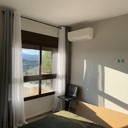 With Views Near Puerto Banus Apartment Marbella